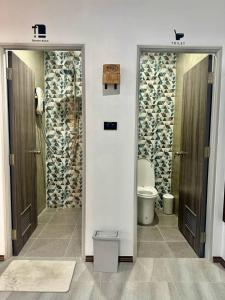 9 mins to BTS Private King Room share Bath Kitchen