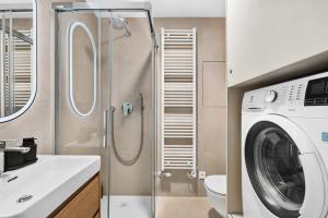 BNB Zahradnicka Apartment with Parking and Balcony