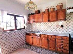 Cozy Villa near Arrifana Beach