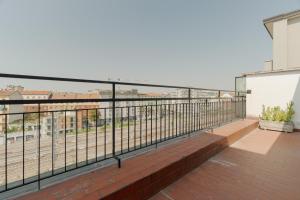 GuestHost - Spacious Terrace Flat X7 MM2 Udine