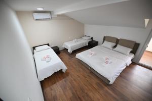Villa Molika Apartments & Restaurant