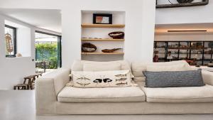 Villa Romeu & Julieta, with "heated" pool by Cleverdetails in Vilamoura