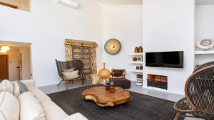 Villa Romeu & Julieta, with "heated" pool by Cleverdetails in Vilamoura