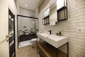 Bravissimo Rambla Llibertat, Monthly Apartment