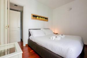HACCA Collection - Bright 1BR with Balcony - Iconic Ticinese District