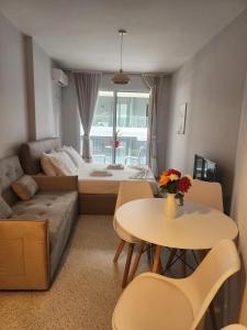 SOLIS Residence,Fleur Apartments