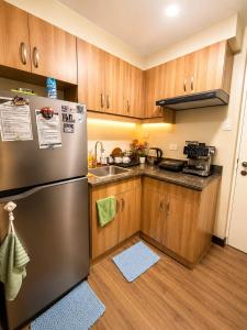 Modern condo with Luneta View, near Schools, etc