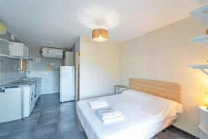 WELCS ESTUDIO 422 EMP con piscina comunitaria