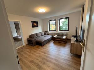 Exclusive 4-room apartment near Wilhemshöhe train station
