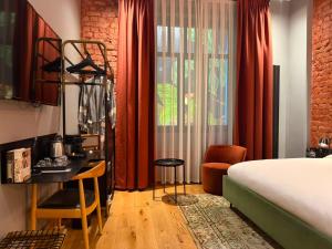 RUZ Hotels