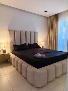 Panoramic View Designer Apartment