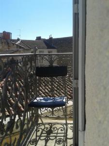 Les 7 balcons, Comédie-Corum-Gare, Parking, Spacieux Lumineux Haussmannien