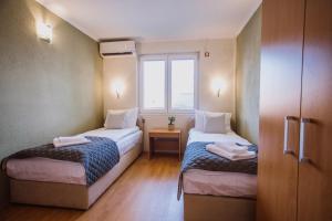 Artelo - Inspired Stay
