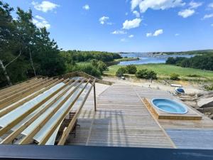 Seaside panorama Villa with JETLESS hot tub