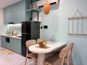 1 Giường đôi Romatic Luxury Vinhome Grand Park