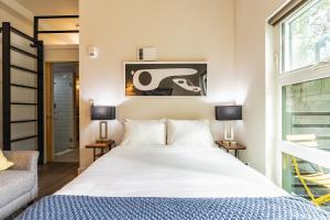 Modern & Spacious Loft with 2 Beds