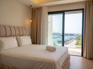 Luxury Beachfront 2BR Pool Parking Tanger Marina