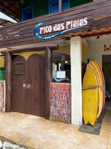Pico das Praias Suites