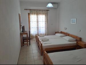 Babis Sea view apartments 4