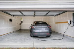 Coastal Retreat - EV Charger - Near Marina & Beaches