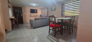 Departamento Familiar con alberca, Aire Acondicionado y cerca de Papagayo