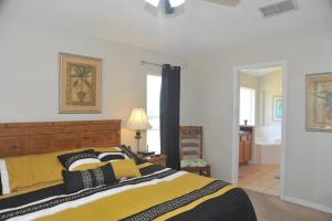 Sunshine Serenity by Paradise Resort Vacations