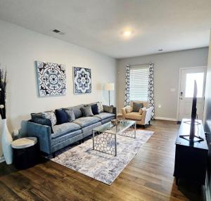 Blue Bliss Spacious 3 Bedroom Charlotte Home