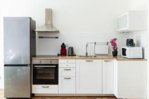 Spacious cozy 2bds apt in center - stp4