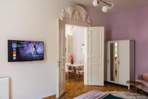Spacious cozy 2bds apt in center - stp4