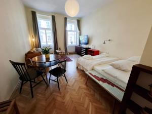 Stylish Studio Apartment in a Vibrant District