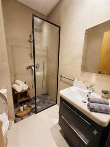 Luxury Spacious Poolside Terrace 2 Bedrooms