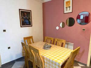 2 Bedroom Apartment with Fiber WiFi