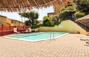 Lovely Apartment In Montescudaio With Wifi