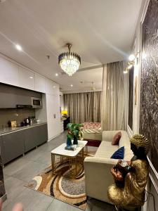 Majestic stay at Supernova Half day 11am-6pm
