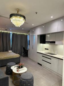 Majestic stay at Supernova Half day 11am-6pm