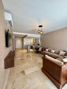 FullStay Marina Suites - Pool and Beach Access, Parking Included