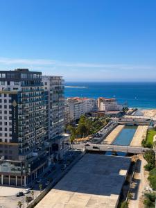 Luxury appartement in triple towers