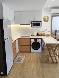 2-bedroom Beachside Laguna Reef Residence at Bang-Tao