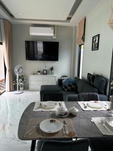 Suparat Pool Villa