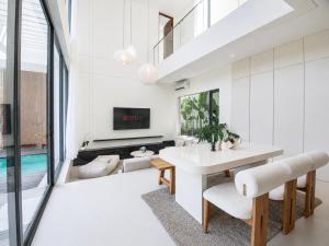 Casa Rio 3BR Enclosed Living & Pool