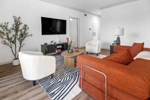Houston World Cup Retreat Luxury 2BR + Pool