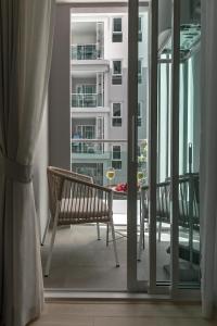 Title Serenity 1-Bedroom Suite with Balcony by TVC D216