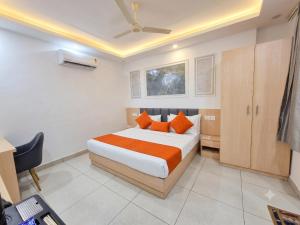 Hotel Smart Snap Sector 104, Noida