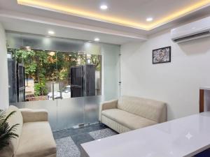 Hotel Smart Snap Sector 104, Noida