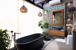Tropical Loft Private Pool at Padonan, Canggu