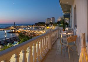 Delia Seafront Suite