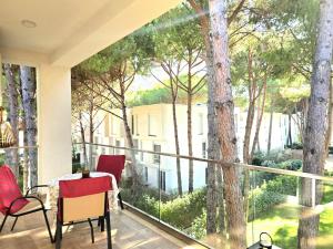 The Coastal Apartment