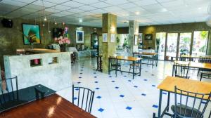 Central Place Hotel