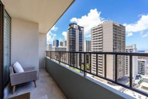 Royal Kuhio #1312 City Views