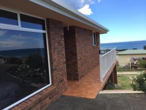Penguin Seaside Homestay
